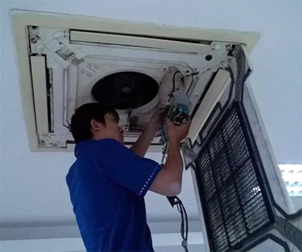Dịch vụ bảo trì sửa chữa máy lạnh âm trần tại TPHCM